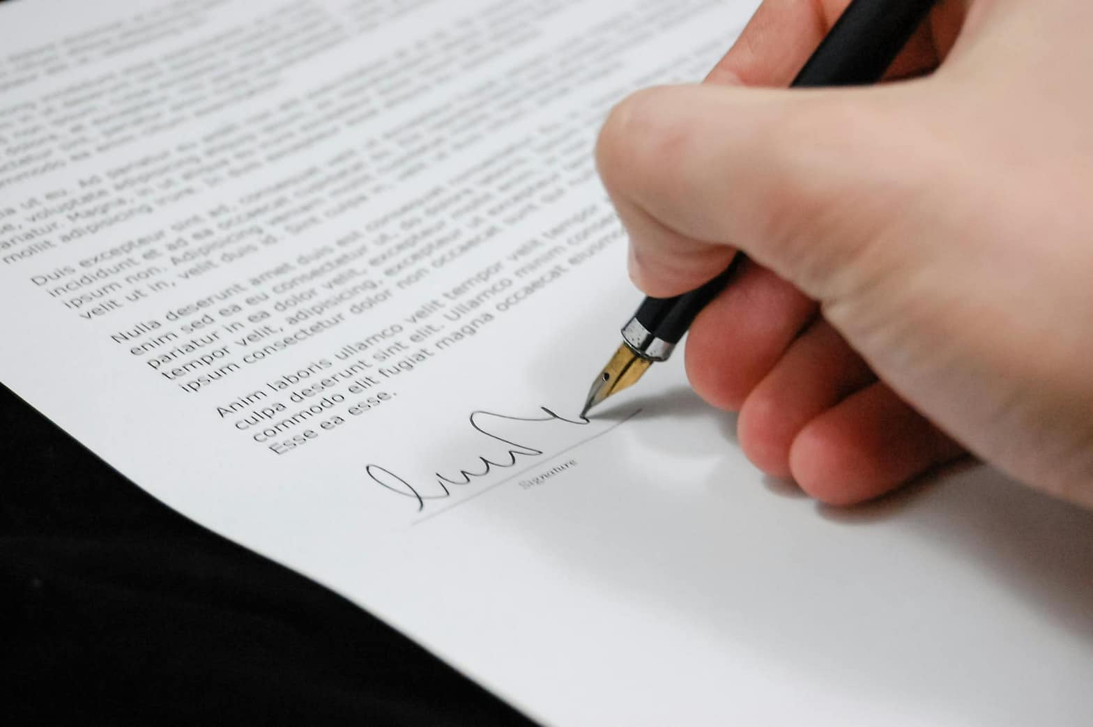 Contract Confessions: The Weirdest Freelance Clauses Ever Seen