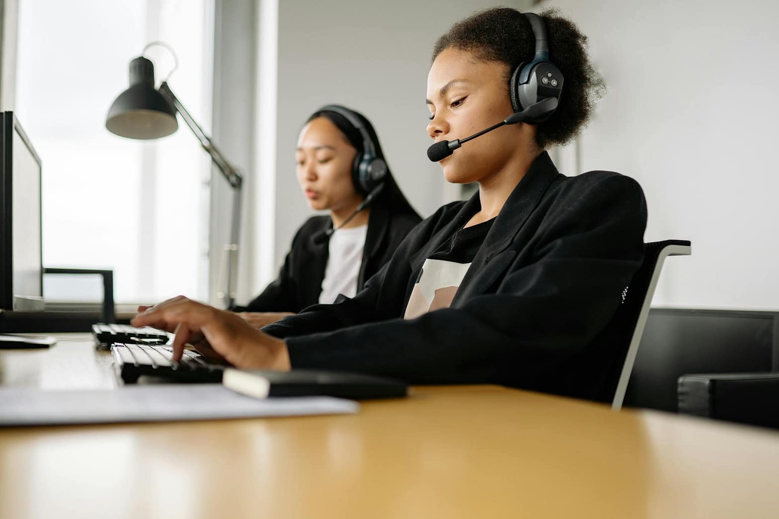 The Entrepreneur’s Dilemma: When to Outsource and When to DIY