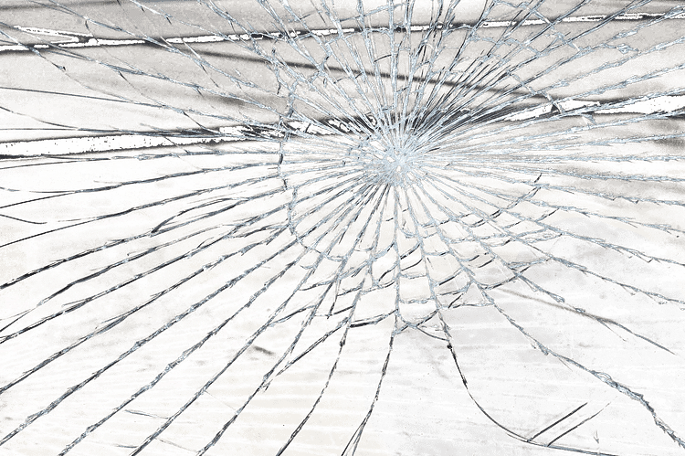 screens and screams