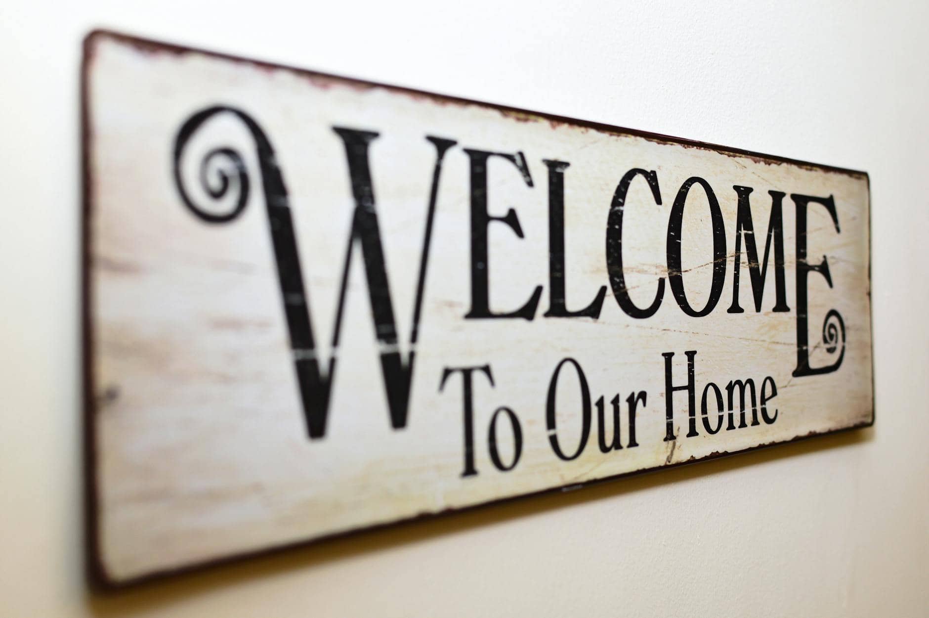 welcome to our home print brown wooden wall decor